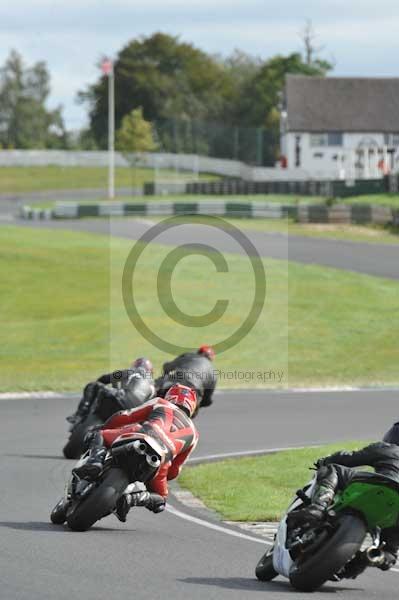 Mallory park Leicestershire;Mallory park photographs;Motorcycle action photographs;event digital images;eventdigitalimages;mallory park;no limits trackday;peter wileman photography;trackday;trackday digital images;trackday photos