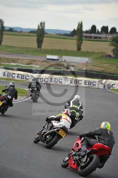 Mallory park Leicestershire;Mallory park photographs;Motorcycle action photographs;event digital images;eventdigitalimages;mallory park;no limits trackday;peter wileman photography;trackday;trackday digital images;trackday photos
