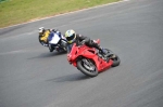 Mallory-park-Leicestershire;Mallory-park-photographs;Motorcycle-action-photographs;event-digital-images;eventdigitalimages;mallory-park;no-limits-trackday;peter-wileman-photography;trackday;trackday-digital-images;trackday-photos