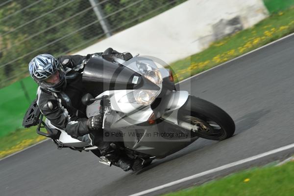 Mallory park Leicestershire;Mallory park photographs;Motorcycle action photographs;event digital images;eventdigitalimages;mallory park;no limits trackday;peter wileman photography;trackday;trackday digital images;trackday photos