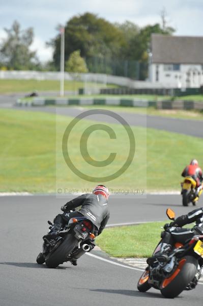 Mallory park Leicestershire;Mallory park photographs;Motorcycle action photographs;event digital images;eventdigitalimages;mallory park;no limits trackday;peter wileman photography;trackday;trackday digital images;trackday photos