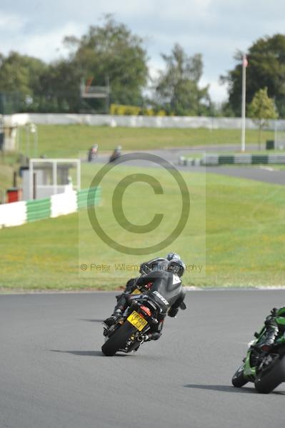 Mallory park Leicestershire;Mallory park photographs;Motorcycle action photographs;event digital images;eventdigitalimages;mallory park;no limits trackday;peter wileman photography;trackday;trackday digital images;trackday photos