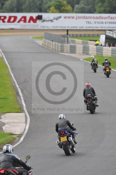 Mallory park Leicestershire;Mallory park photographs;Motorcycle action photographs;event digital images;eventdigitalimages;mallory park;no limits trackday;peter wileman photography;trackday;trackday digital images;trackday photos