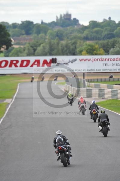 Mallory park Leicestershire;Mallory park photographs;Motorcycle action photographs;event digital images;eventdigitalimages;mallory park;no limits trackday;peter wileman photography;trackday;trackday digital images;trackday photos