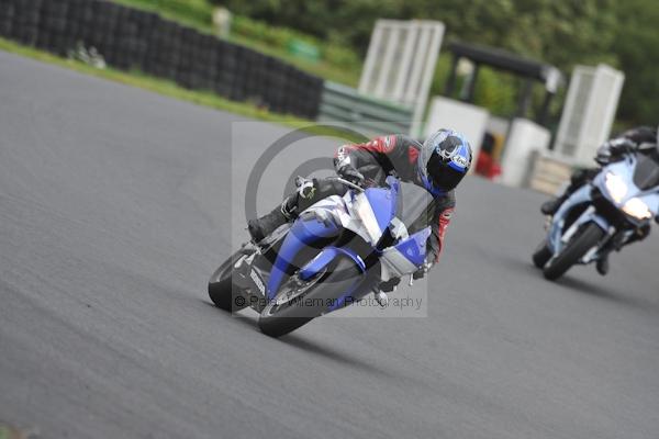 Mallory park Leicestershire;Mallory park photographs;Motorcycle action photographs;event digital images;eventdigitalimages;mallory park;no limits trackday;peter wileman photography;trackday;trackday digital images;trackday photos