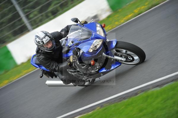 Mallory park Leicestershire;Mallory park photographs;Motorcycle action photographs;event digital images;eventdigitalimages;mallory park;no limits trackday;peter wileman photography;trackday;trackday digital images;trackday photos