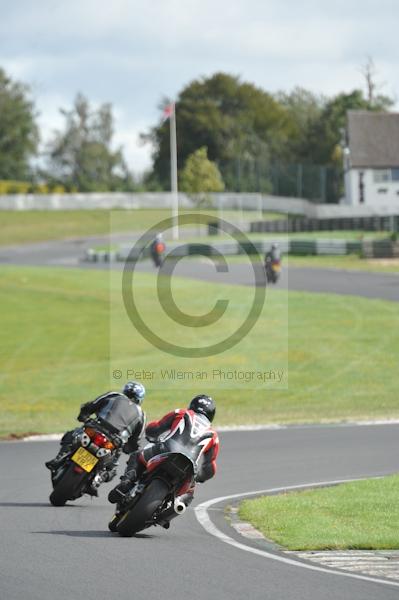 Mallory park Leicestershire;Mallory park photographs;Motorcycle action photographs;event digital images;eventdigitalimages;mallory park;no limits trackday;peter wileman photography;trackday;trackday digital images;trackday photos
