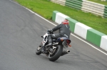 Mallory-park-Leicestershire;Mallory-park-photographs;Motorcycle-action-photographs;event-digital-images;eventdigitalimages;mallory-park;no-limits-trackday;peter-wileman-photography;trackday;trackday-digital-images;trackday-photos