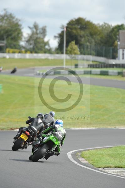 Mallory park Leicestershire;Mallory park photographs;Motorcycle action photographs;event digital images;eventdigitalimages;mallory park;no limits trackday;peter wileman photography;trackday;trackday digital images;trackday photos
