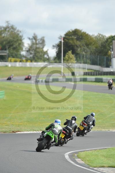 Mallory park Leicestershire;Mallory park photographs;Motorcycle action photographs;event digital images;eventdigitalimages;mallory park;no limits trackday;peter wileman photography;trackday;trackday digital images;trackday photos