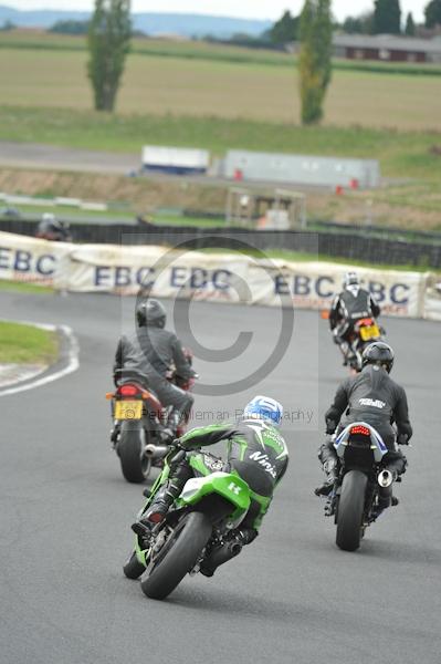 Mallory park Leicestershire;Mallory park photographs;Motorcycle action photographs;event digital images;eventdigitalimages;mallory park;no limits trackday;peter wileman photography;trackday;trackday digital images;trackday photos