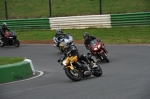 Mallory-park-Leicestershire;Mallory-park-photographs;Motorcycle-action-photographs;event-digital-images;eventdigitalimages;mallory-park;no-limits-trackday;peter-wileman-photography;trackday;trackday-digital-images;trackday-photos