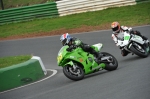 Mallory-park-Leicestershire;Mallory-park-photographs;Motorcycle-action-photographs;event-digital-images;eventdigitalimages;mallory-park;no-limits-trackday;peter-wileman-photography;trackday;trackday-digital-images;trackday-photos