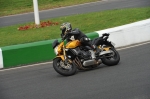 Mallory-park-Leicestershire;Mallory-park-photographs;Motorcycle-action-photographs;event-digital-images;eventdigitalimages;mallory-park;no-limits-trackday;peter-wileman-photography;trackday;trackday-digital-images;trackday-photos