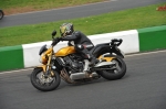 Mallory-park-Leicestershire;Mallory-park-photographs;Motorcycle-action-photographs;event-digital-images;eventdigitalimages;mallory-park;no-limits-trackday;peter-wileman-photography;trackday;trackday-digital-images;trackday-photos
