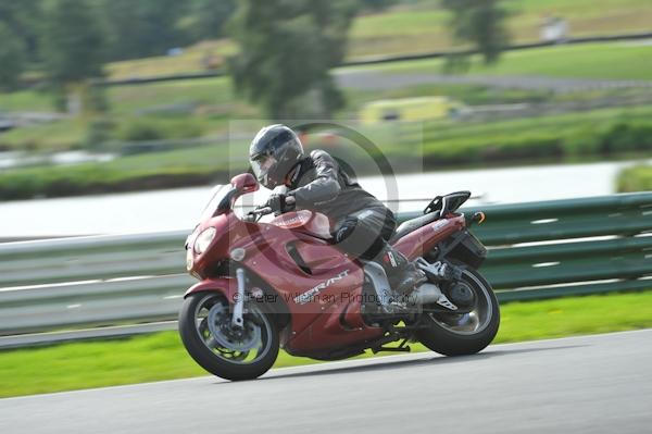 Mallory park Leicestershire;Mallory park photographs;Motorcycle action photographs;event digital images;eventdigitalimages;mallory park;no limits trackday;peter wileman photography;trackday;trackday digital images;trackday photos