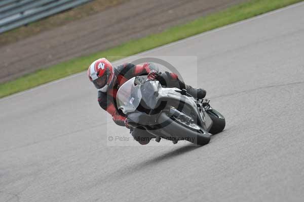 Motorcycle action photographs;Rockingham;Rockingham photographs;Trackday digital images;event digital images;eventdigitalimages;no limits trackday;peter wileman photography;rockingham corby northamptonshire;trackday;trackday photos