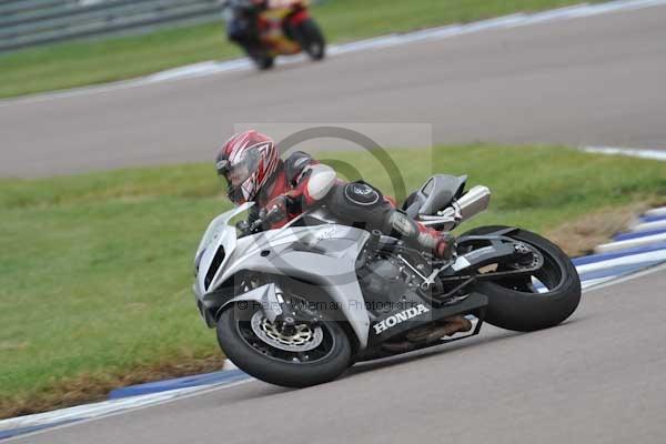 Motorcycle action photographs;Rockingham;Rockingham photographs;Trackday digital images;event digital images;eventdigitalimages;no limits trackday;peter wileman photography;rockingham corby northamptonshire;trackday;trackday photos