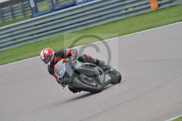 Motorcycle action photographs;Rockingham;Rockingham photographs;Trackday digital images;event digital images;eventdigitalimages;no limits trackday;peter wileman photography;rockingham corby northamptonshire;trackday;trackday photos