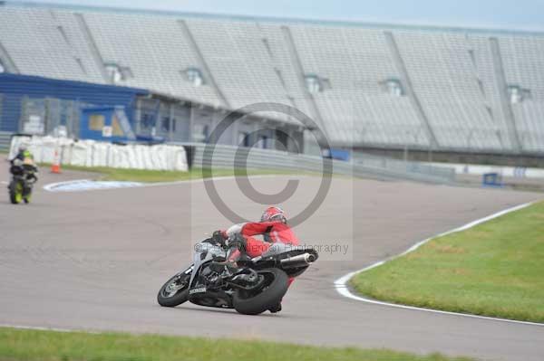 Motorcycle action photographs;Rockingham;Rockingham photographs;Trackday digital images;event digital images;eventdigitalimages;no limits trackday;peter wileman photography;rockingham corby northamptonshire;trackday;trackday photos