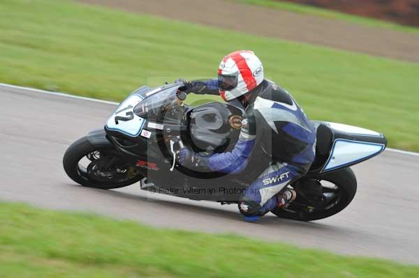Motorcycle action photographs;Rockingham;Rockingham photographs;Trackday digital images;event digital images;eventdigitalimages;no limits trackday;peter wileman photography;rockingham corby northamptonshire;trackday;trackday photos