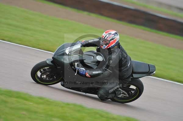 Motorcycle action photographs;Rockingham;Rockingham photographs;Trackday digital images;event digital images;eventdigitalimages;no limits trackday;peter wileman photography;rockingham corby northamptonshire;trackday;trackday photos