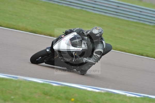 Motorcycle action photographs;Rockingham;Rockingham photographs;Trackday digital images;event digital images;eventdigitalimages;no limits trackday;peter wileman photography;rockingham corby northamptonshire;trackday;trackday photos