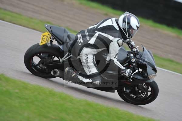 Motorcycle action photographs;Rockingham;Rockingham photographs;Trackday digital images;event digital images;eventdigitalimages;no limits trackday;peter wileman photography;rockingham corby northamptonshire;trackday;trackday photos
