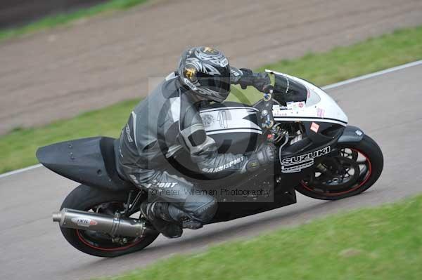 Motorcycle action photographs;Rockingham;Rockingham photographs;Trackday digital images;event digital images;eventdigitalimages;no limits trackday;peter wileman photography;rockingham corby northamptonshire;trackday;trackday photos