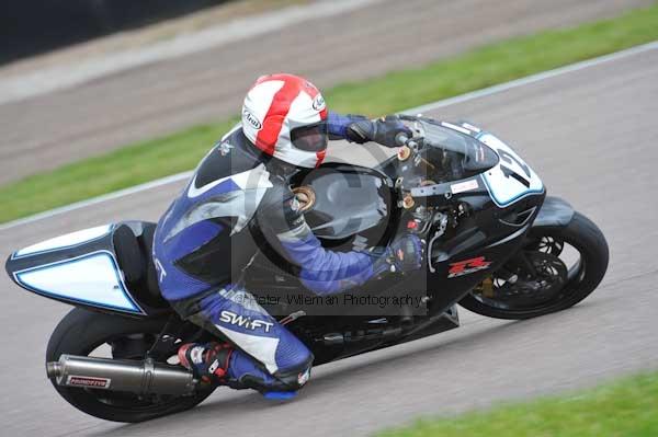 Motorcycle action photographs;Rockingham;Rockingham photographs;Trackday digital images;event digital images;eventdigitalimages;no limits trackday;peter wileman photography;rockingham corby northamptonshire;trackday;trackday photos