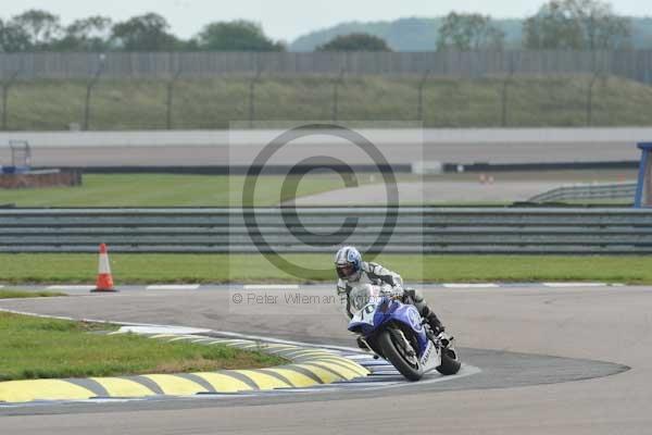 Motorcycle action photographs;Rockingham;Rockingham photographs;Trackday digital images;event digital images;eventdigitalimages;no limits trackday;peter wileman photography;rockingham corby northamptonshire;trackday;trackday photos