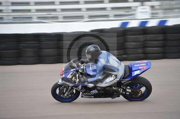 Motorcycle action photographs;Rockingham;Rockingham photographs;Trackday digital images;event digital images;eventdigitalimages;no limits trackday;peter wileman photography;rockingham corby northamptonshire;trackday;trackday photos