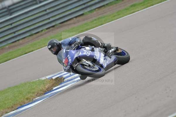 Motorcycle action photographs;Rockingham;Rockingham photographs;Trackday digital images;event digital images;eventdigitalimages;no limits trackday;peter wileman photography;rockingham corby northamptonshire;trackday;trackday photos