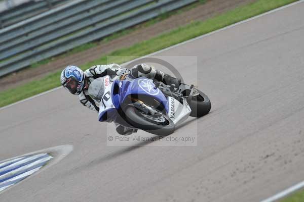 Motorcycle action photographs;Rockingham;Rockingham photographs;Trackday digital images;event digital images;eventdigitalimages;no limits trackday;peter wileman photography;rockingham corby northamptonshire;trackday;trackday photos