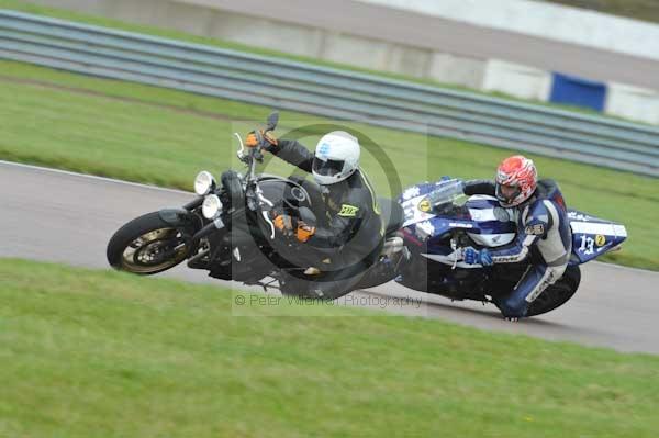 Motorcycle action photographs;Rockingham;Rockingham photographs;Trackday digital images;event digital images;eventdigitalimages;no limits trackday;peter wileman photography;rockingham corby northamptonshire;trackday;trackday photos