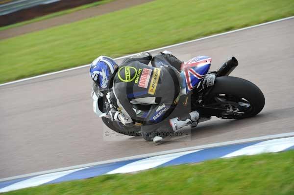 Motorcycle action photographs;Rockingham;Rockingham photographs;Trackday digital images;event digital images;eventdigitalimages;no limits trackday;peter wileman photography;rockingham corby northamptonshire;trackday;trackday photos