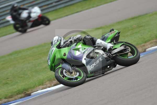 Motorcycle action photographs;Rockingham;Rockingham photographs;Trackday digital images;event digital images;eventdigitalimages;no limits trackday;peter wileman photography;rockingham corby northamptonshire;trackday;trackday photos
