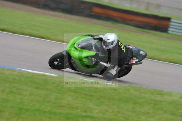 Motorcycle action photographs;Rockingham;Rockingham photographs;Trackday digital images;event digital images;eventdigitalimages;no limits trackday;peter wileman photography;rockingham corby northamptonshire;trackday;trackday photos