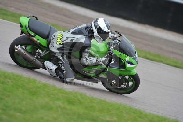 Motorcycle action photographs;Rockingham;Rockingham photographs;Trackday digital images;event digital images;eventdigitalimages;no limits trackday;peter wileman photography;rockingham corby northamptonshire;trackday;trackday photos
