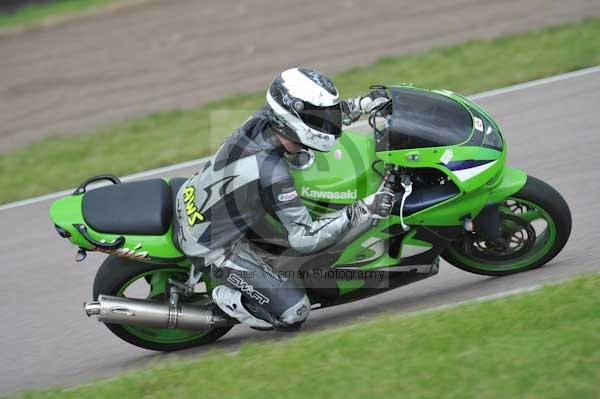 Motorcycle action photographs;Rockingham;Rockingham photographs;Trackday digital images;event digital images;eventdigitalimages;no limits trackday;peter wileman photography;rockingham corby northamptonshire;trackday;trackday photos