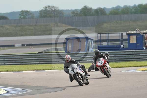 Motorcycle action photographs;Rockingham;Rockingham photographs;Trackday digital images;event digital images;eventdigitalimages;no limits trackday;peter wileman photography;rockingham corby northamptonshire;trackday;trackday photos