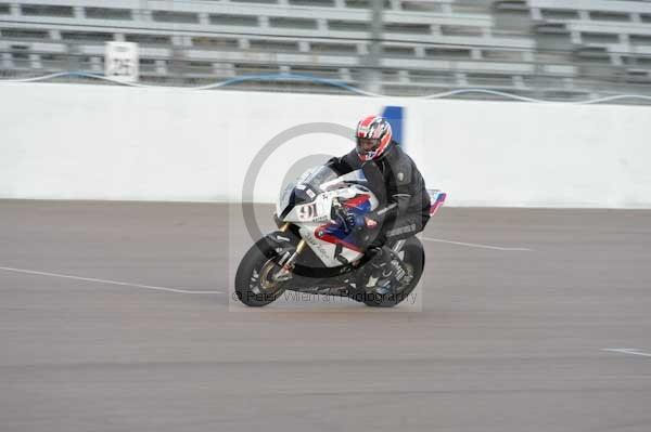 Motorcycle action photographs;Rockingham;Rockingham photographs;Trackday digital images;event digital images;eventdigitalimages;no limits trackday;peter wileman photography;rockingham corby northamptonshire;trackday;trackday photos
