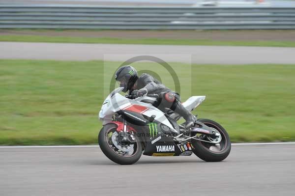Motorcycle action photographs;Rockingham;Rockingham photographs;Trackday digital images;event digital images;eventdigitalimages;no limits trackday;peter wileman photography;rockingham corby northamptonshire;trackday;trackday photos