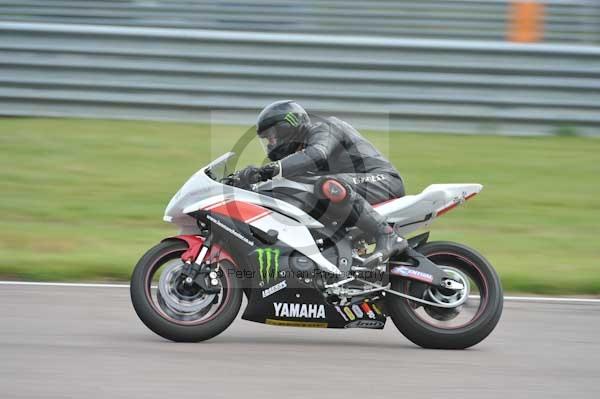 Motorcycle action photographs;Rockingham;Rockingham photographs;Trackday digital images;event digital images;eventdigitalimages;no limits trackday;peter wileman photography;rockingham corby northamptonshire;trackday;trackday photos