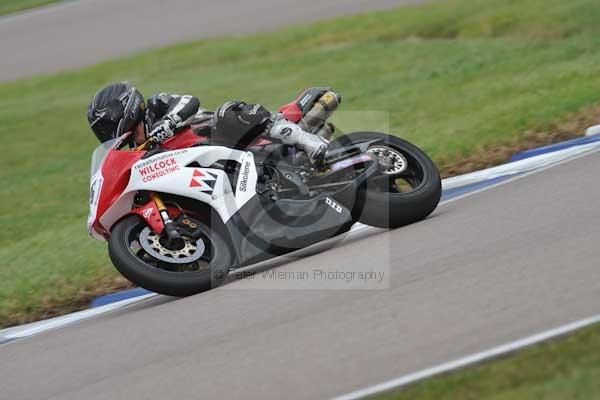 Motorcycle action photographs;Rockingham;Rockingham photographs;Trackday digital images;event digital images;eventdigitalimages;no limits trackday;peter wileman photography;rockingham corby northamptonshire;trackday;trackday photos