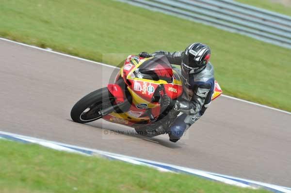 Motorcycle action photographs;Rockingham;Rockingham photographs;Trackday digital images;event digital images;eventdigitalimages;no limits trackday;peter wileman photography;rockingham corby northamptonshire;trackday;trackday photos