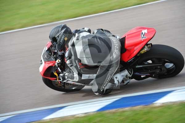 Motorcycle action photographs;Rockingham;Rockingham photographs;Trackday digital images;event digital images;eventdigitalimages;no limits trackday;peter wileman photography;rockingham corby northamptonshire;trackday;trackday photos