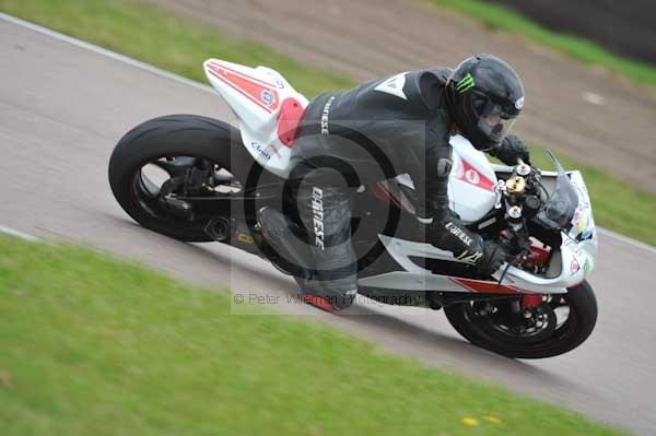 Motorcycle action photographs;Rockingham;Rockingham photographs;Trackday digital images;event digital images;eventdigitalimages;no limits trackday;peter wileman photography;rockingham corby northamptonshire;trackday;trackday photos