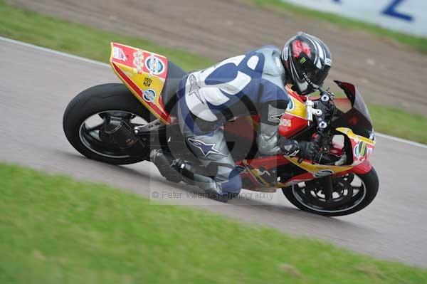 Motorcycle action photographs;Rockingham;Rockingham photographs;Trackday digital images;event digital images;eventdigitalimages;no limits trackday;peter wileman photography;rockingham corby northamptonshire;trackday;trackday photos