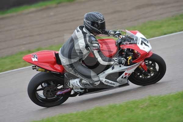 Motorcycle action photographs;Rockingham;Rockingham photographs;Trackday digital images;event digital images;eventdigitalimages;no limits trackday;peter wileman photography;rockingham corby northamptonshire;trackday;trackday photos